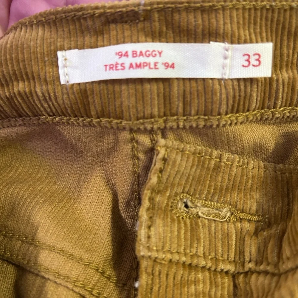 Levi's Tan Straight Leg Women's Jeans - Picture 2 of 2